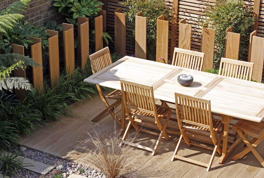 western red cedar trellising in our Chislehurst, Kent garden design by greencube